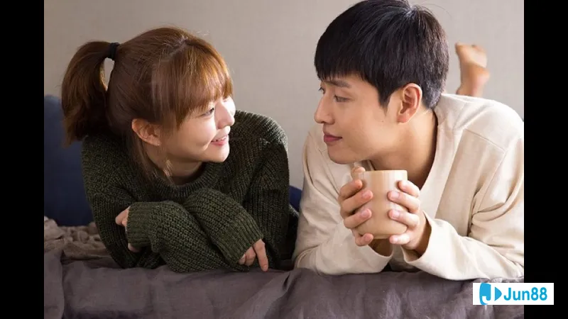 Nhóm người quen cũ tới thăm